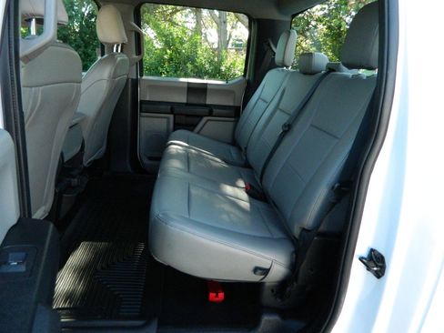 Used 2020 Ford F250 XL w/ Power Equipment Group AWD/4WD image 18