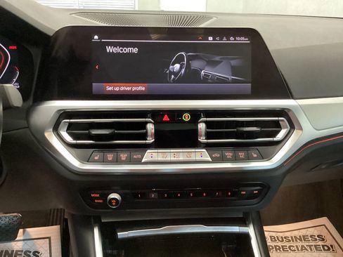 Used 2021 BMW 330i xDrive Sedan w/ Convenience Package AWD/4WD image 19