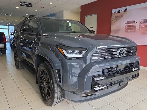 New 2026 Toyota 4Runner Platinum AWD/4WD image 6