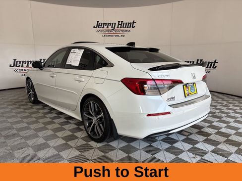 Used 2023 Honda Civic Touring image 7