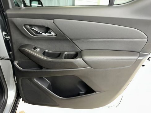 Certified 2023 Chevrolet Traverse LT image 31