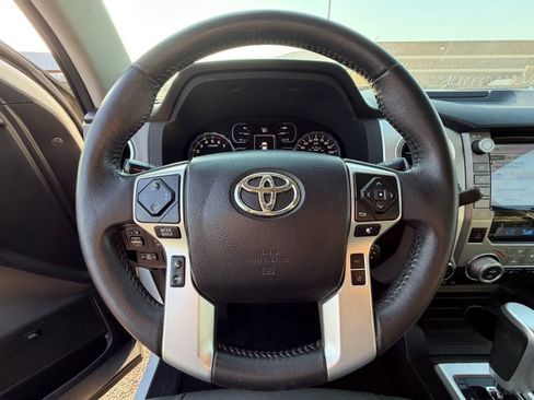 Used 2021 Toyota Tundra Limited w/ Limited Premium Package AWD/4WD image 9