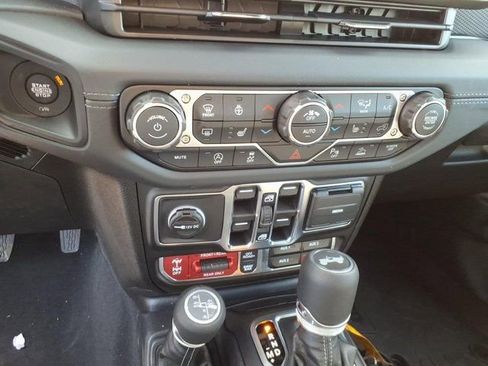 New 2026 Jeep Wrangler Unlimited Rubicon image 12