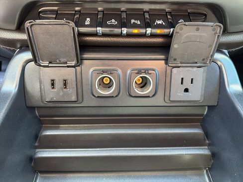 Used 2018 Chevrolet Silverado 1500 LTZ Z71 w/ LTZ Plus Package image 45