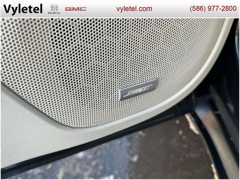 Used 2023 GMC Acadia Denali w/ Denali Technology Package image 18