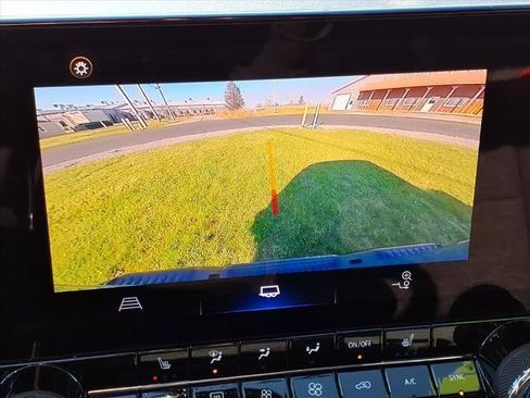 Used 2023 Chevrolet Colorado Z71 w/ Z71 Convenience Package 2 image 25