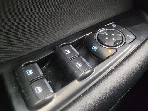 Used 2017 Ford Edge SEL FWD image 27