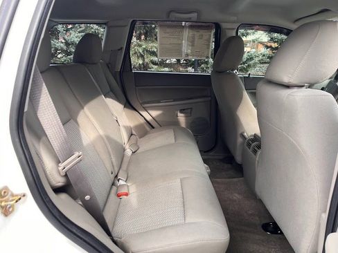 Used 2007 Jeep Grand Cherokee Laredo image 37