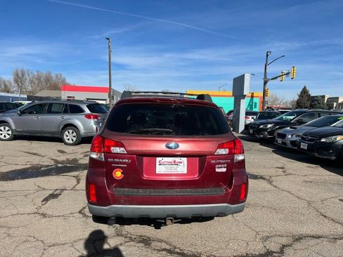 Used 2011 Subaru Outback 2.5i Premium w/ All-Weather Pkg image 7