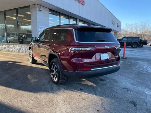 Used 2025 Jeep Grand Cherokee L Limited AWD/4WD image 8