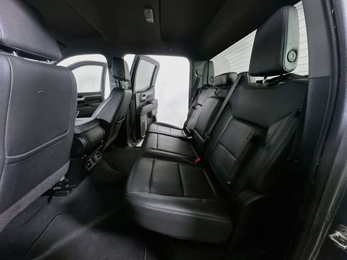 Used 2025 GMC Sierra 1500 SLT AWD/4WD image 14