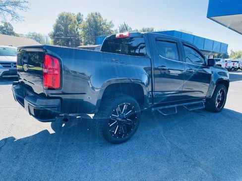 Used 2018 Chevrolet Colorado LT image 9