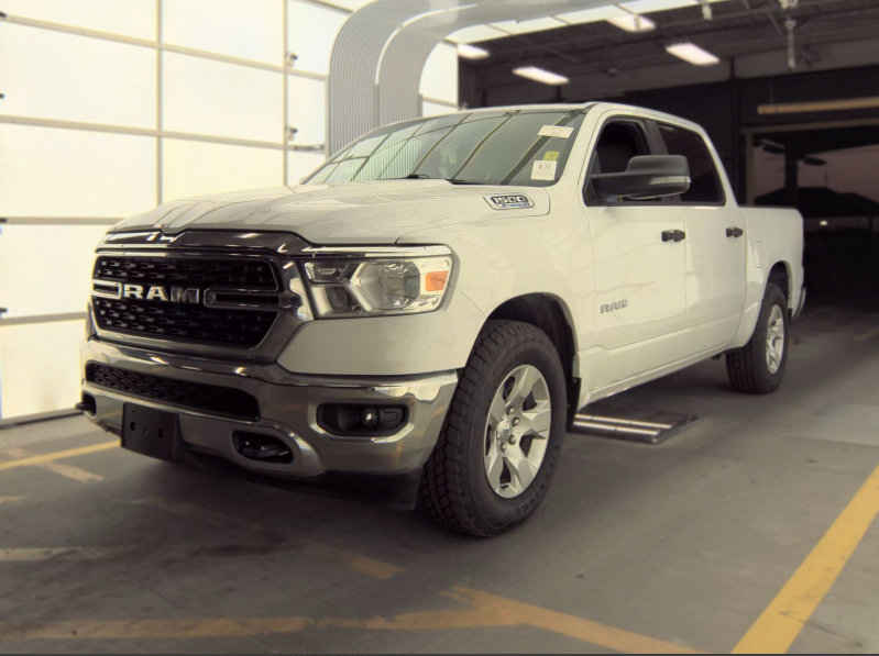 Used 2023 RAM 1500 Big Horn AWD/4WD image 3