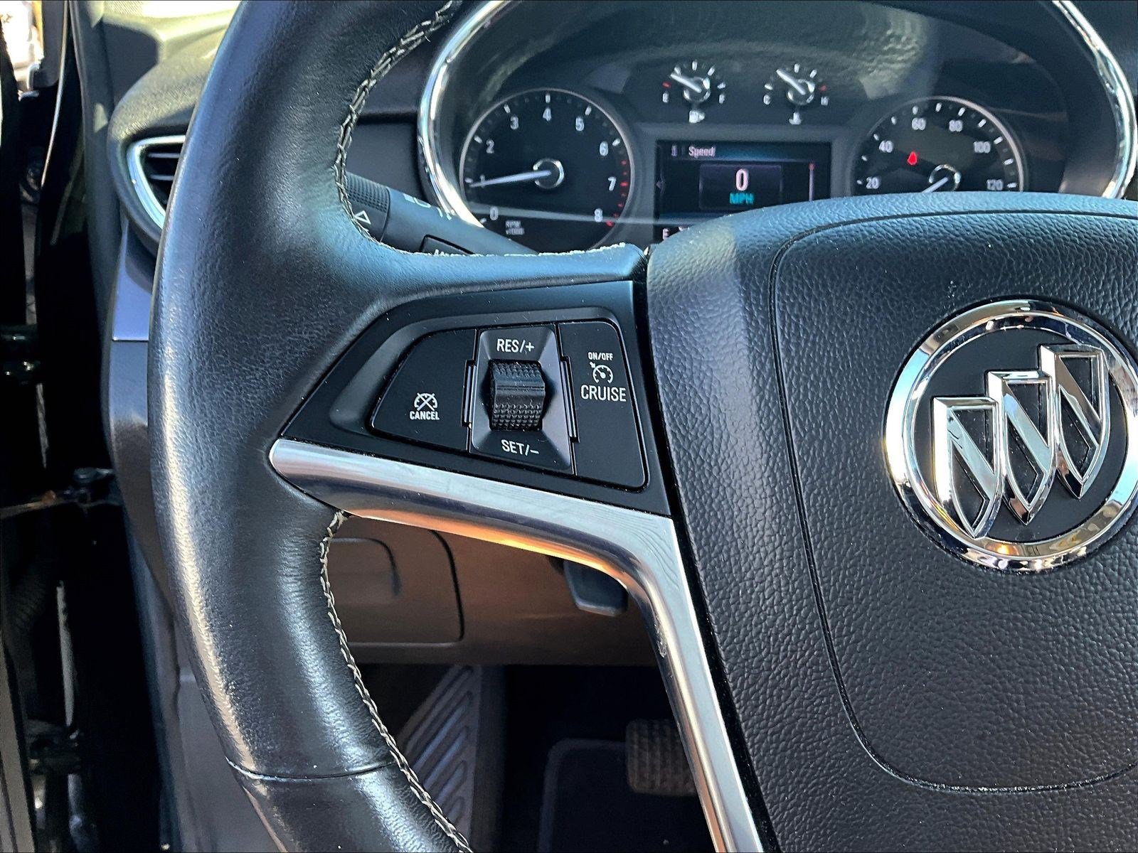 Used 2020 Buick Encore Essence FWD image 11