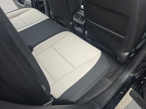 Used 2024 Honda CR-V EX image 11