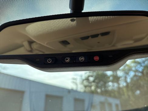 Used 2016 Buick Enclave Premium image 24