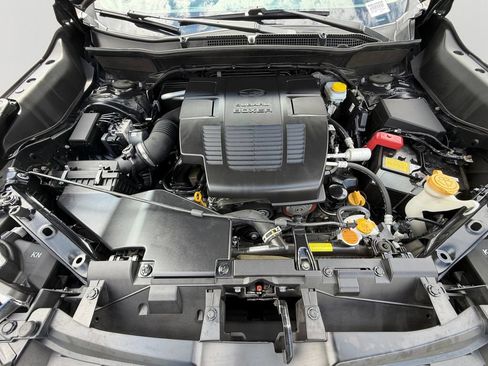 Used 2022 Subaru Forester Limited AWD/4WD image 9