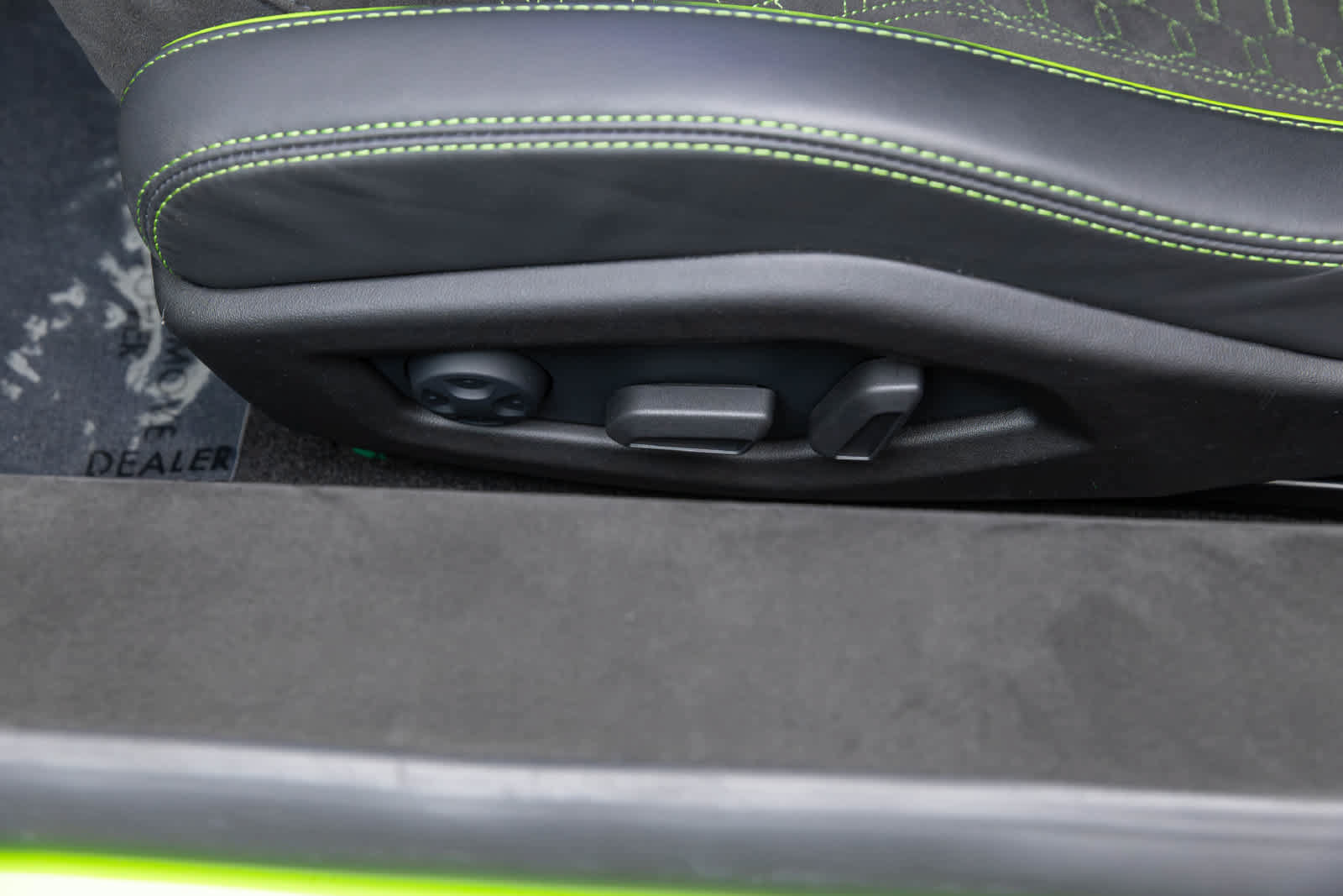 Used 2023 Lamborghini Huracan Tecnica RWD image 24