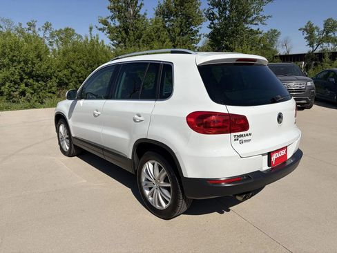 Used 2016 Volkswagen Tiguan SE AWD/4WD image 6