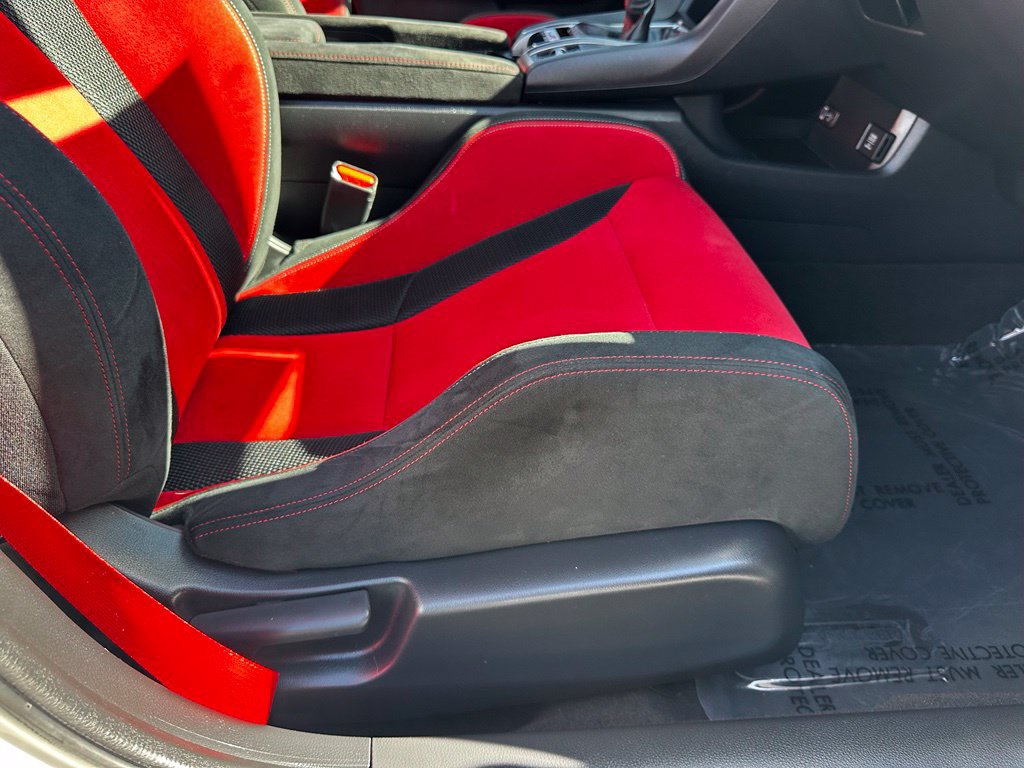 Used 2019 Honda Civic Type R image 16