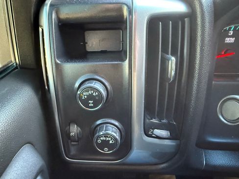 Used 2019 Chevrolet Silverado 1500 LT image 20