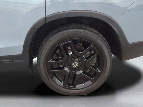Used 2024 Honda Passport Black Edition image 14