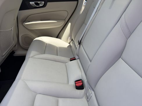 Certified 2023 Volvo XC60 B5 Plus w/ Protection Package Premier FWD image 17