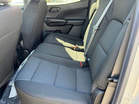 New 2026 Chevrolet Colorado Trail Boss w/ Midnight Edition AWD/4WD image 13