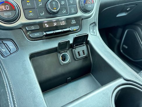 Used 2018 Chevrolet Tahoe LT w/ LT Signature Package AWD/4WD image 38