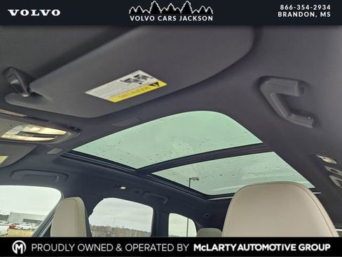 New 2026 Volvo XC60 B5 Plus w/ Protection Package Premier AWD/4WD image 17
