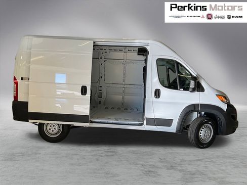 New 2026 RAM ProMaster 2500 w/ Convenience Group image 1