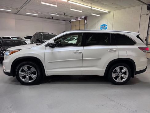 Used 2015 Toyota Highlander Limited Platinum AWD/4WD image 6