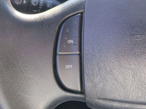 Used 2006 Ford F250 XLT AWD/4WD image 16