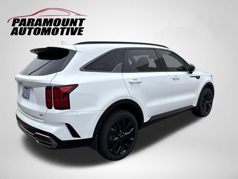 Used 2023 Kia Sorento SX AWD/4WD image 3