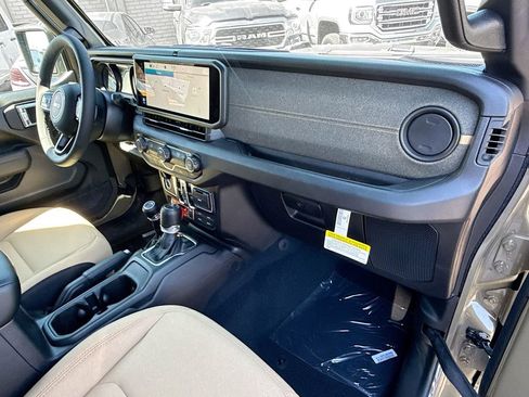 New 2026 Jeep Gladiator Willys AWD/4WD image 32