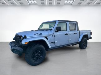 New 2023 Jeep Gladiator Willys video 2