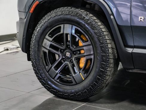 Used 2023 Rivian R1S Adventure image 58