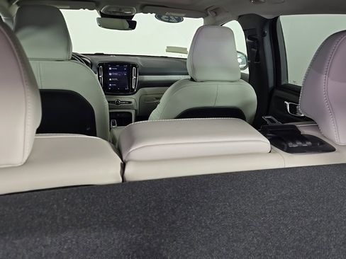 Certified 2023 Volvo XC40 B5 Plus w/ Driver Assist Package image 6