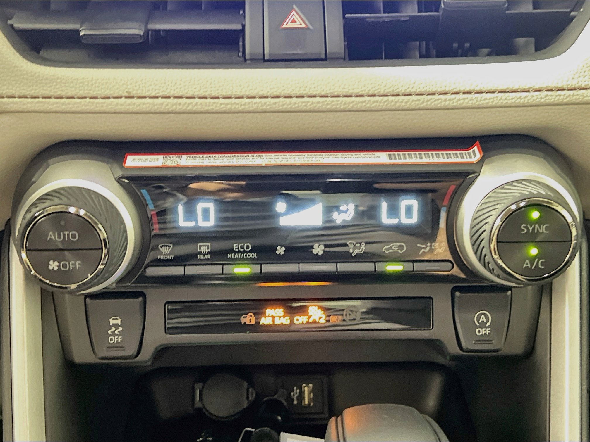 Used 2025 Toyota RAV4 XLE w/ Convenience Package FWD image 26
