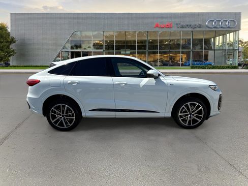 New 2026 Audi Q5 Premium Plus AWD/4WD image 2