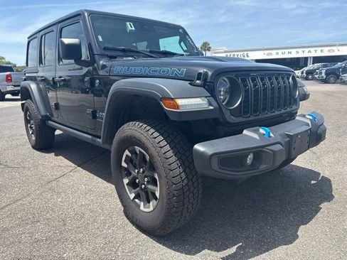 Used 2024 Jeep Wrangler Unlimited Rubicon 4xe AWD/4WD image 3
