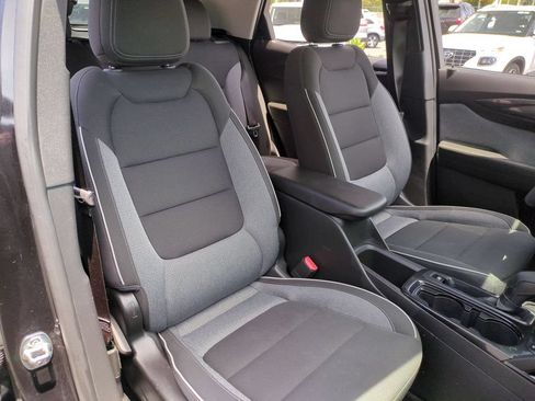 Used 2025 Chevrolet TrailBlazer LT AWD/4WD image 30