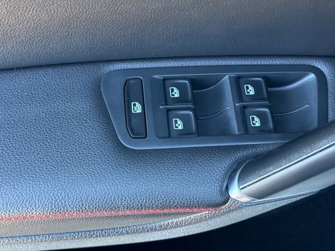 Used 2018 Volkswagen GTI SE w/ SE Leather Package image 13