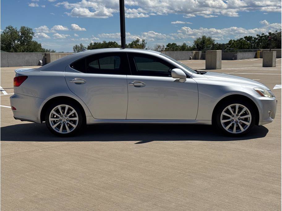 Used 2008 Lexus IS 250 AWD w/ Premium Pkg image 9