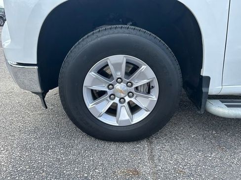 Used 2025 Chevrolet Silverado 1500 W/T RWD image 10