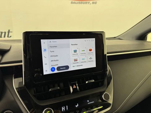 Used 2023 Toyota Corolla SE image 15