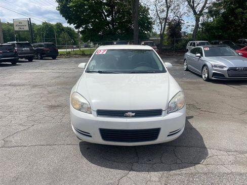 Used 2007 Chevrolet Impala LS FWD image 2