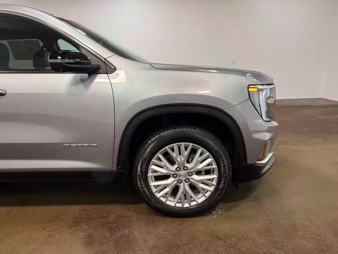 Used 2026 GMC Acadia Elevation w/ Elevation Premium Package AWD/4WD image 30