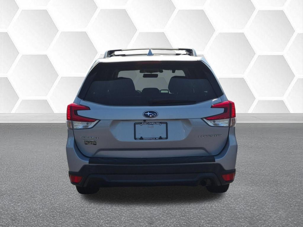 Used 2021 Subaru Forester Premium w/ Popular Package #1 AWD/4WD image 4