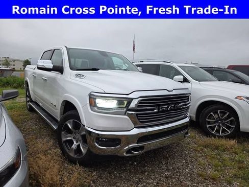 Used 2019 RAM 1500 Laramie AWD/4WD image 1